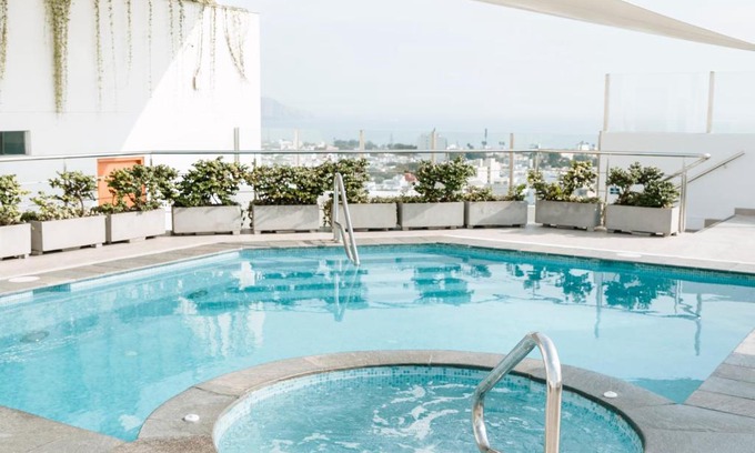 Country Club Hotel | Wyndham Costa del Sol Lima City