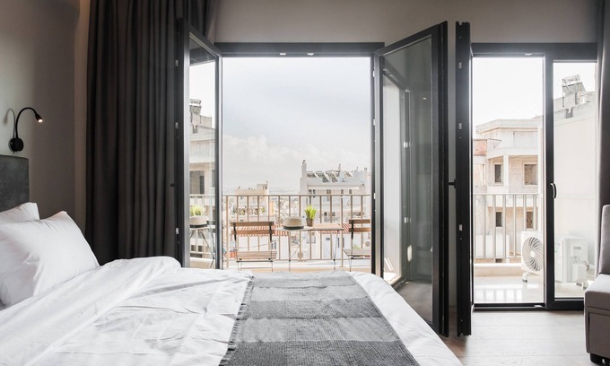 Piraeus House | WYZ Piraeus