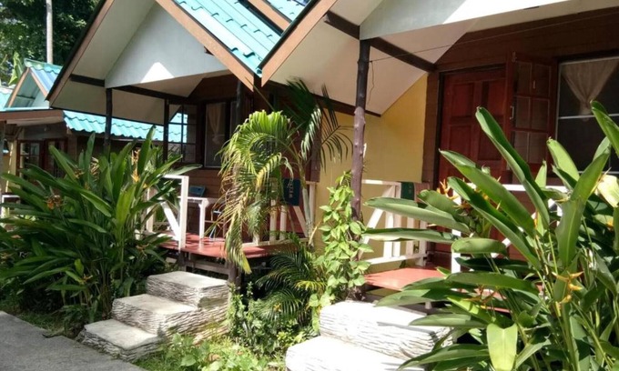 Bai Lan House | X-BAR and Bungalow