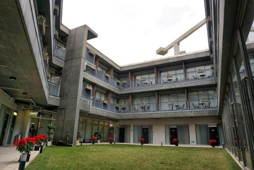 Chai Wan Hotel | Y Loft