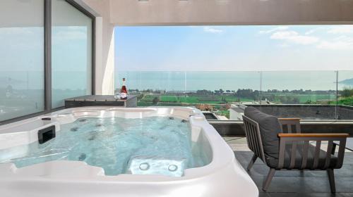 Migdal Apartment | Yalarent C Kinneret Apartments With Private Jacuzzi