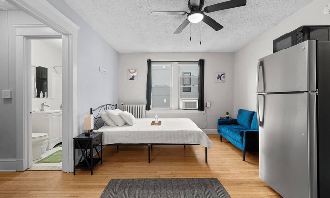 Dwight Apartment | Yale & St Raphael’s 2 min walk!