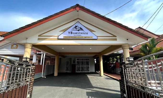 Kampung Geliga Besar House | YB Guest House 4 Bilik 5 Katil