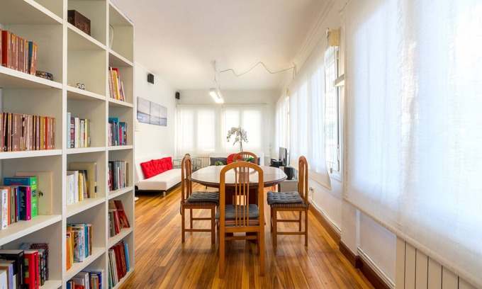 Deustuko San Pedro-Erribera Apartment | Ybarra apartment