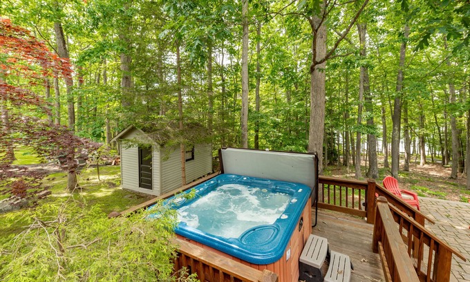 Oakland House | Year-Round Gem w/Dock, Hot Tub & Pool Table