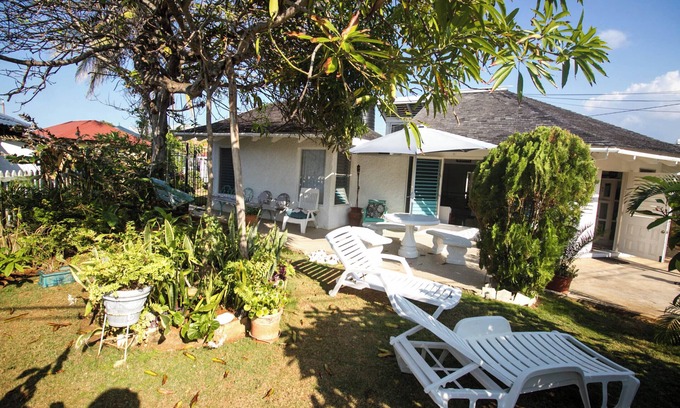 Falmouth Villa | Yellow Canary Beach Resort