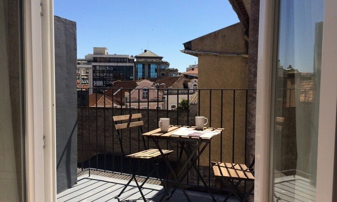 Aveiro House | Yellow House in the Historic Center