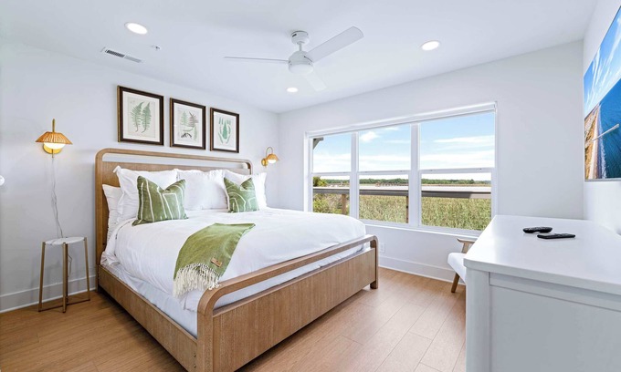 Georgetown House | Yellowfin | Marsh + River Views, Pool, Boat Slip!