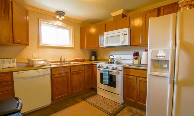 Gardiner Hotel | Yellowstone Gateway Inn