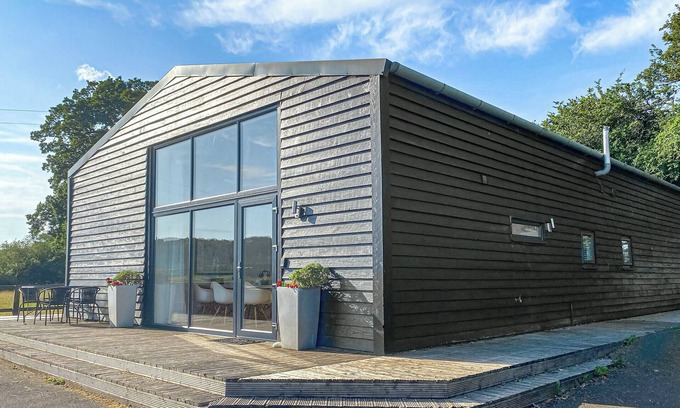 Usk Cottage | Yew Tree Barn - HW7737