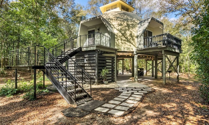 Stone County House | Yocom your dome away from home