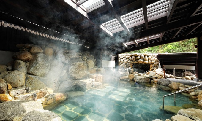 Cam Pha Hotel | Yoko Onsen Quang Hanh