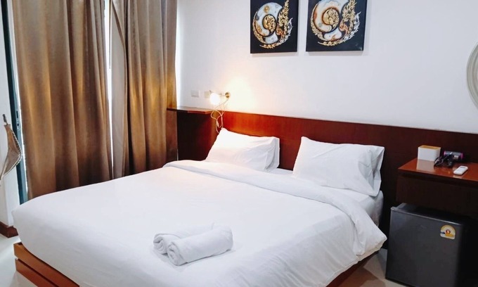 Ploenchit Hotel | Yon INN Sukhumvit 4 - BTS Nana