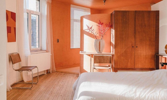Middelheim Apartment | Your colourful Antwerp Oasis