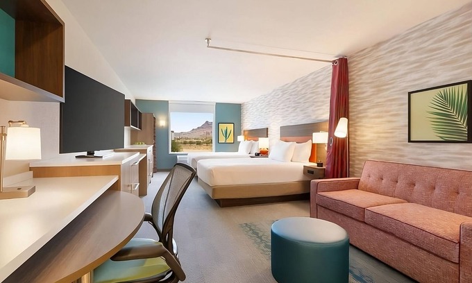 East Mesa Hotel | Your Dream Stay! Free Breakfast, Swimming Pool, Free Parking, Pets Allowed!