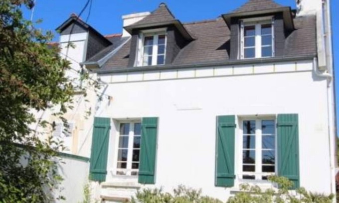 Morgat House | Your holiday home 200m from the beach and shops of Morgat
