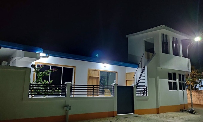 Noonu Atoll House | Your Perfect Private Rooms Guesthouse Getaway, Fodhdhoo with WiFi, AC