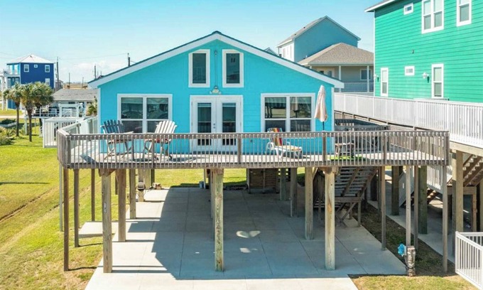 San Luis House | Your Quiet, Peaceful Island Escape