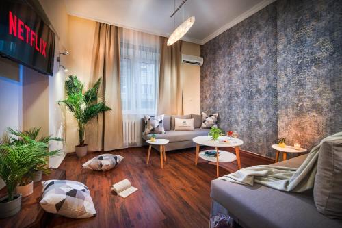 Sofia City Center Apartment | Your Spacious Home With Terrace & 3 Acs