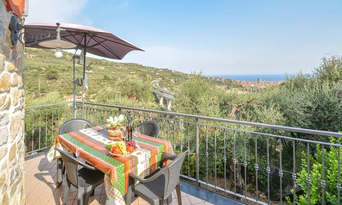 Costa dʼOneglia House | Your special vacation home with stone tower and sea view.