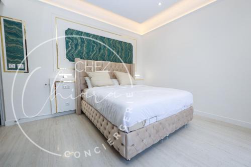 Faubourg-du-Roule Apartment | Your suite Champs Elysées calm and stylish