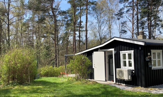 Karlshamn Cottage | Your summer paradise on the rocks next to the archipelago coast and wild forest
