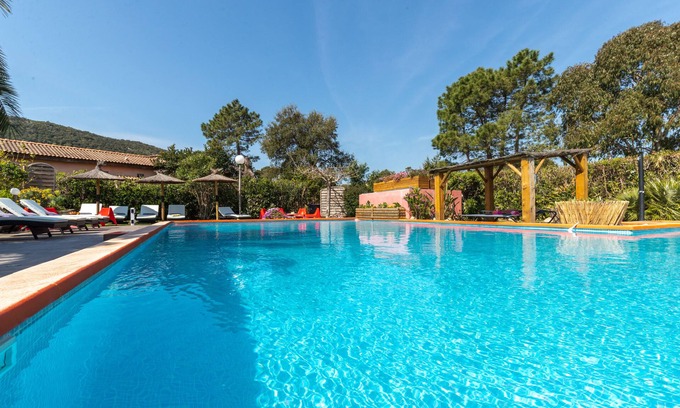 Sainte-Lucie-de-Porto-Vecchio Villa | "Yucca" Ideal for family/friends, 300m from 1 white sand beach, Large private pool