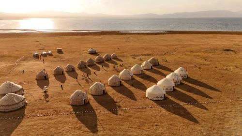 Naryn Region Cabin | Yurt Camp Erlan at Song Kol Lake
