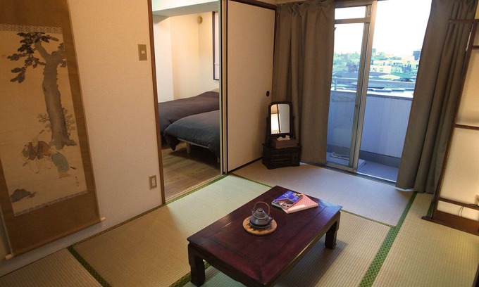 Ikebukuro Apartment | Yuyake - Relaxed 5th floor Tokyo apartment