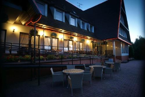 Chelm Hotel | Zajazd Trzy Dęby