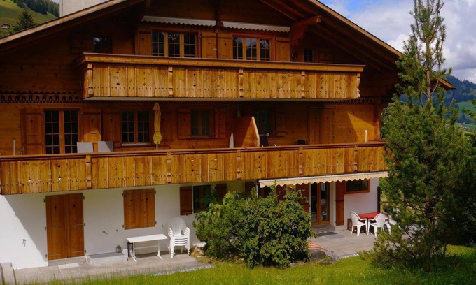 Saanenmoeser Apartment | Zapfe (Küenzi) by Interhome