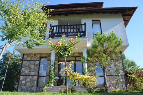 Primorsko House | Zapovedni Rai