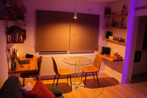 Tirgu Jiu Apartment | ZAZA Studio - Ultra-central, cozy & modern escape