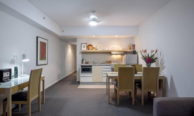 Darwin City Centre Apartment | ZEN CITY & SEA Executive 1-BR Suite in Darwin CBD