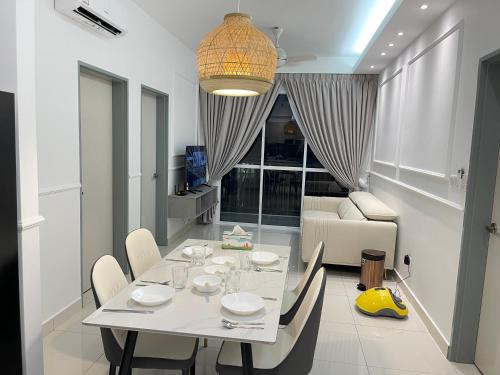 Sri Petaling Apartment | Zen Inhouse Playground - Pinnacle Sri Petaling