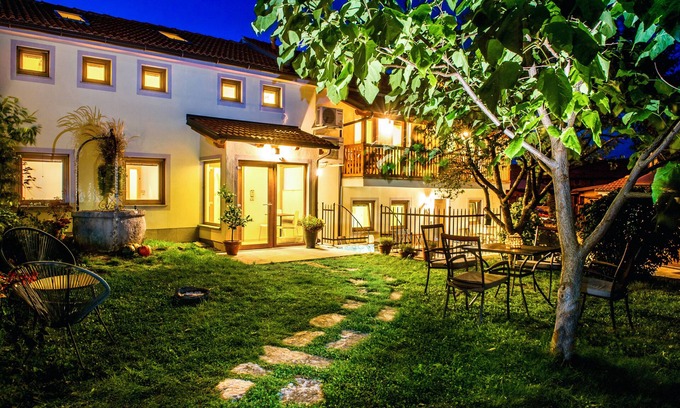 Divaca House | ZENJA - a solar house with a step to the caves of San canziano