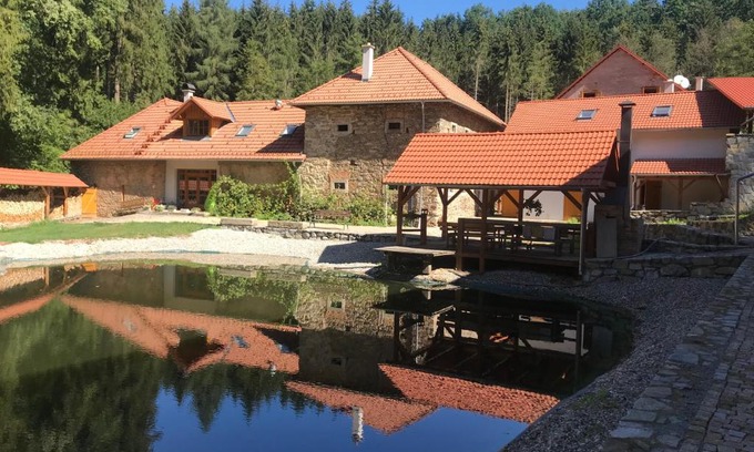 Nove Hrady House | Zevlův mlýn