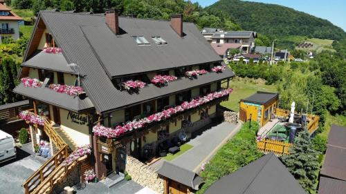 Solina Hotel | Zielone Wzgórza - Domki i pokoje B&B - Centrum Soliny - SPA