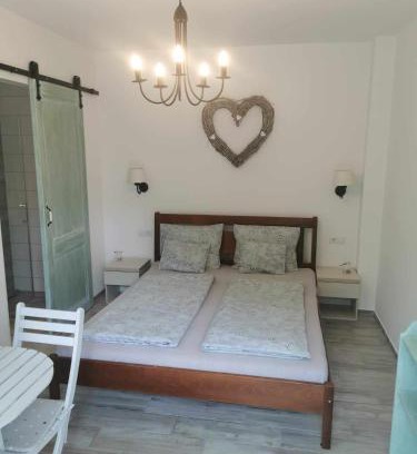 Csopak Apartment | Zsálya Vendégház