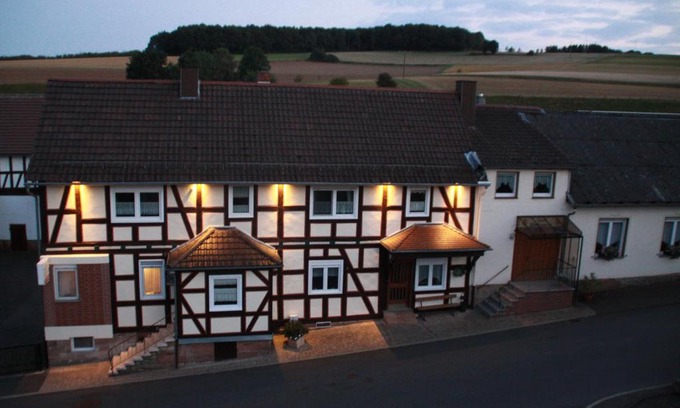 Gilserberg Apartment | Zum Bergschlösschen