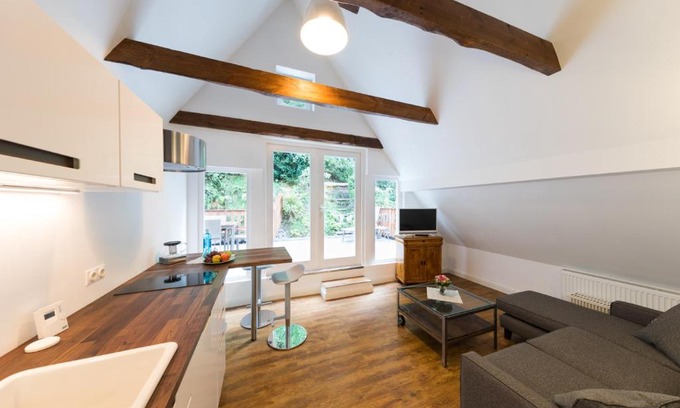 Burg an der Wupper Hotel | Zur Burgstiege