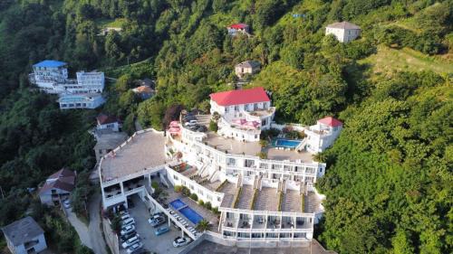 Kvariati Hotel | Zura palace