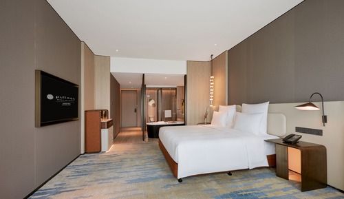 Premium Room, 1 King Bed