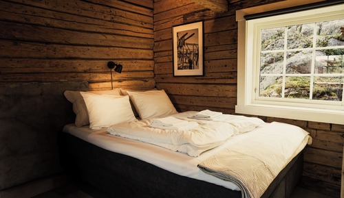 Rorbu cottage with 2 beds in loft