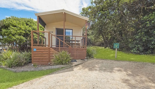 Standard Cabin - Sleeps 6