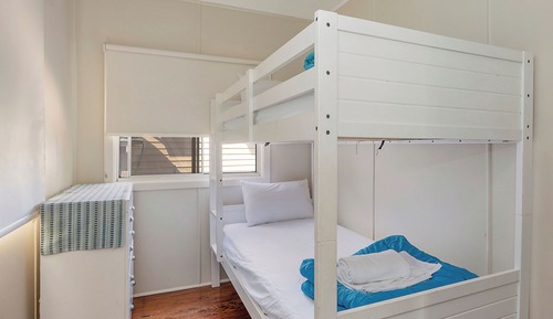 Deluxe Cabin - Sleeps 4 - Dog Friendly