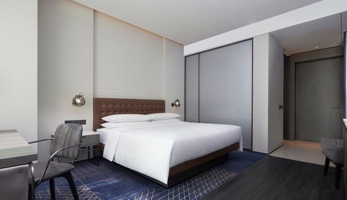 Superior Room, 1 King Bed, Non Smoking