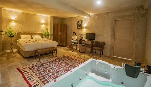 Deluxe Suite, 1 Queen Bed