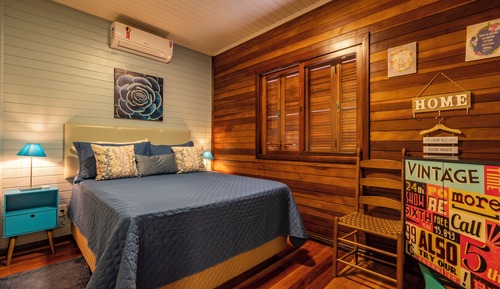 Family Room, 2 Bedrooms