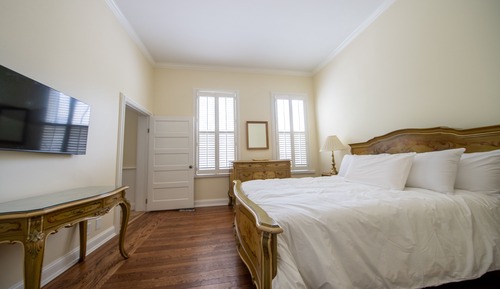 Deluxe Room, 1 Queen Bed